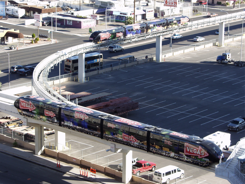 pair of vegas.com cars
