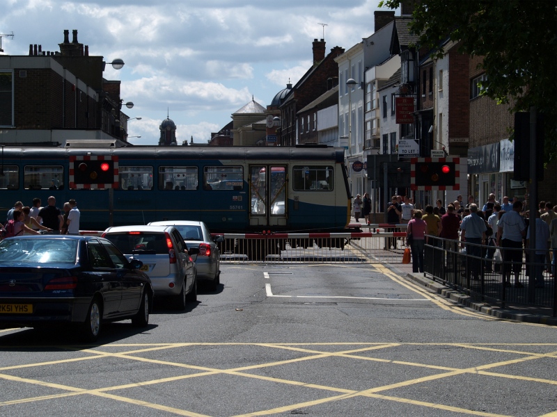 142091 crosses the high street
